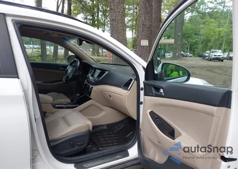 2017 Hyundai Tucson Limited z USA, uszkodzony, nr VIN KM8J3CA23HU343253